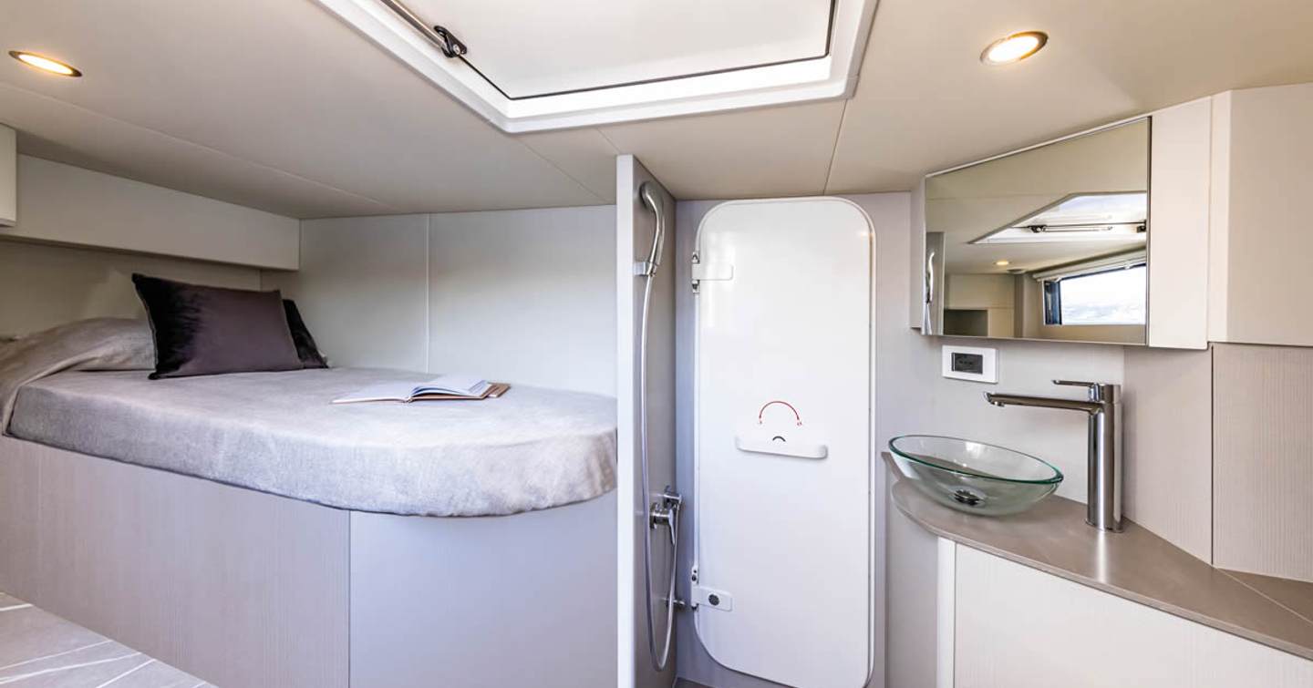 Absolute-Navetta-53-crew-cabin