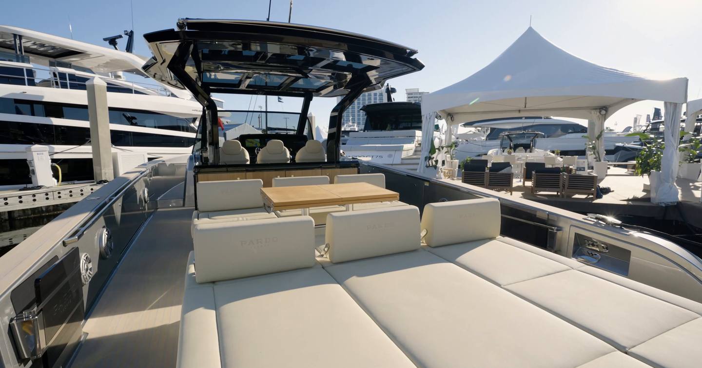 Pardo-43-Review-aft-cockpit-sunpad