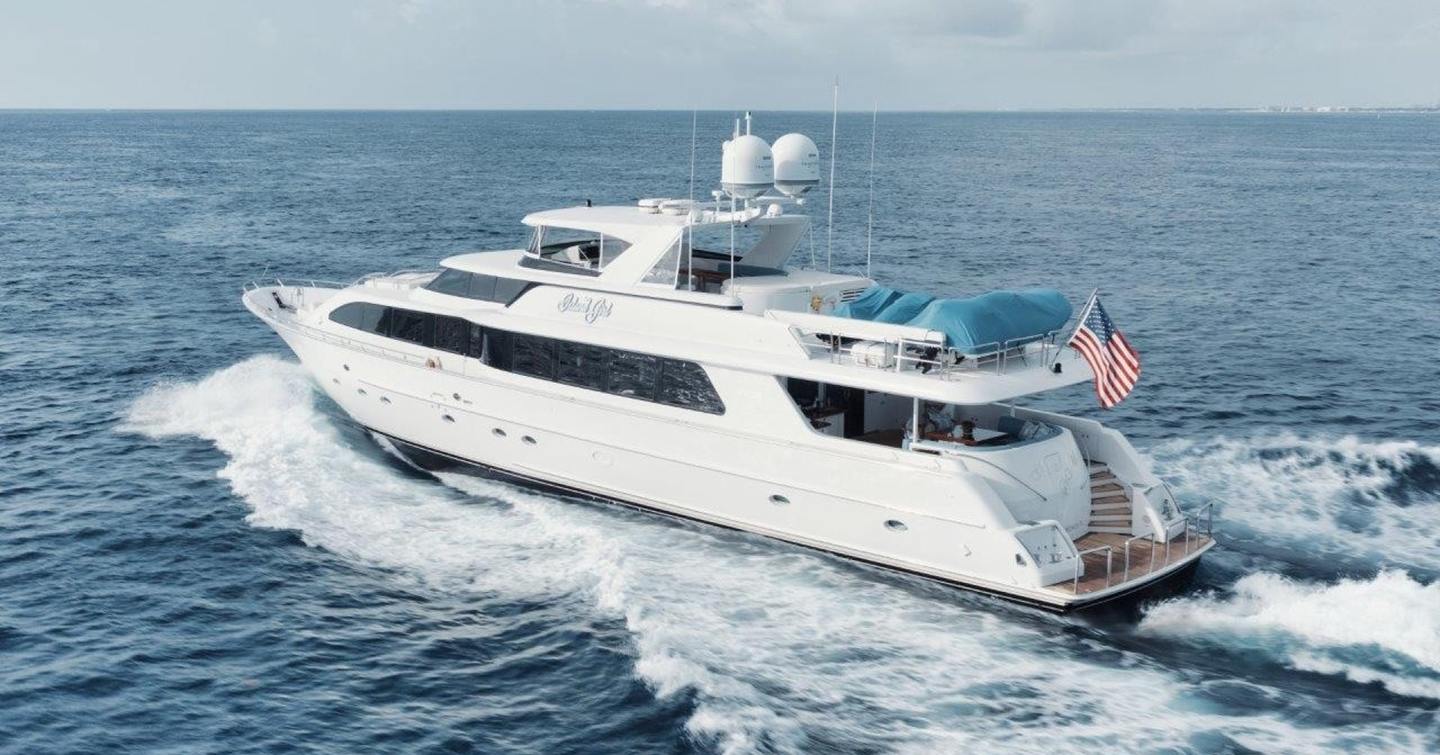 Motor yacht Island Girl under way