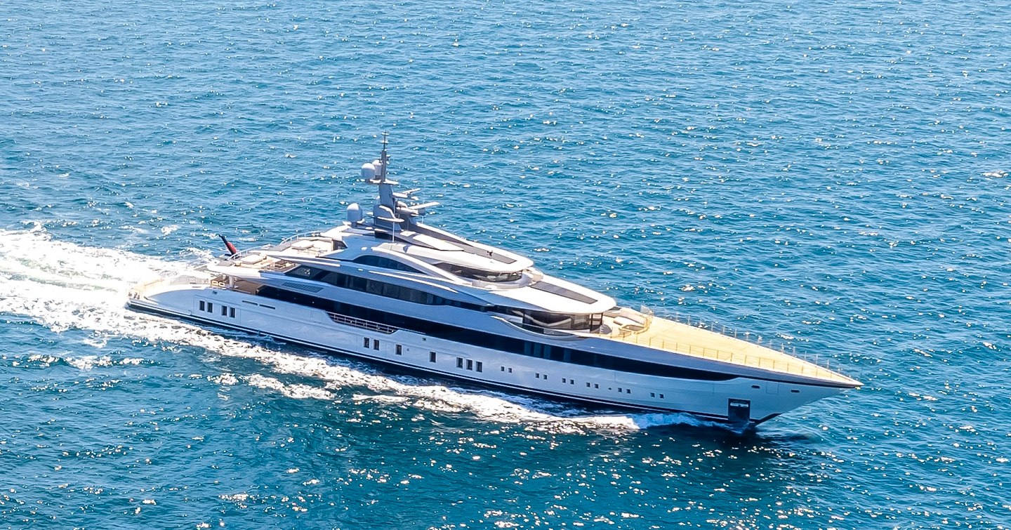 Superyacht Al Reem under way