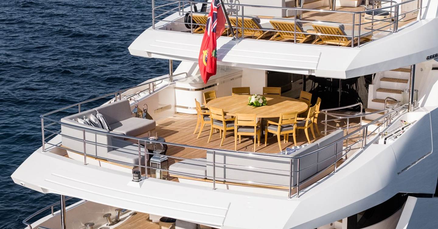 Superyacht Berco Voyager aft decks