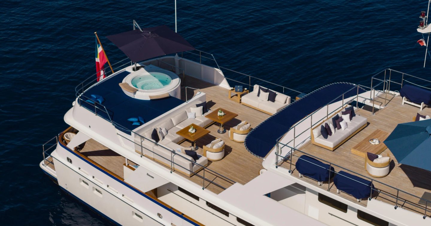 Feadship superyacht Panache flybridge with jacuzzi 