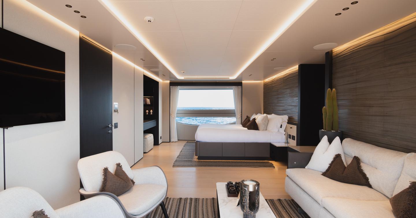  Maverick main suite with bed and sofa area