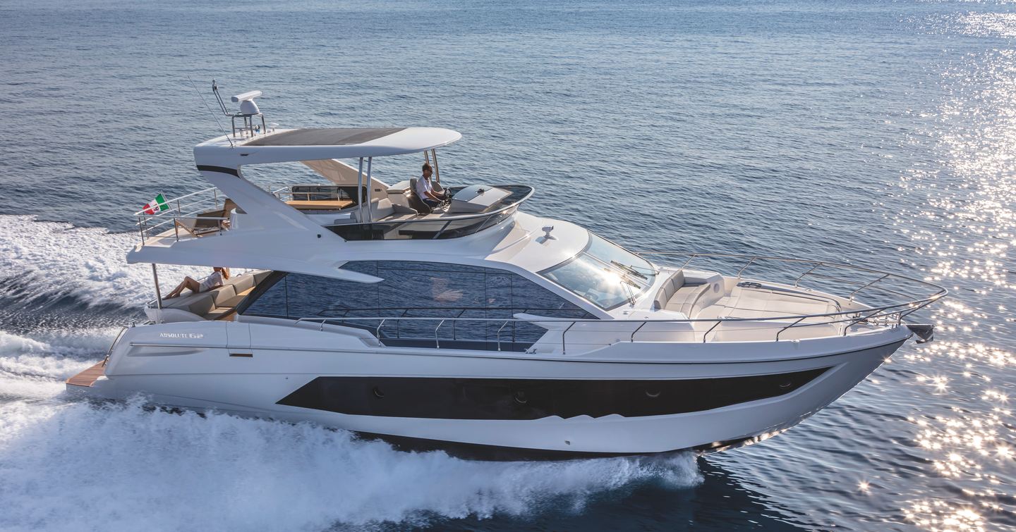 First-generation Absolute 62 FLY motor yacht under way 