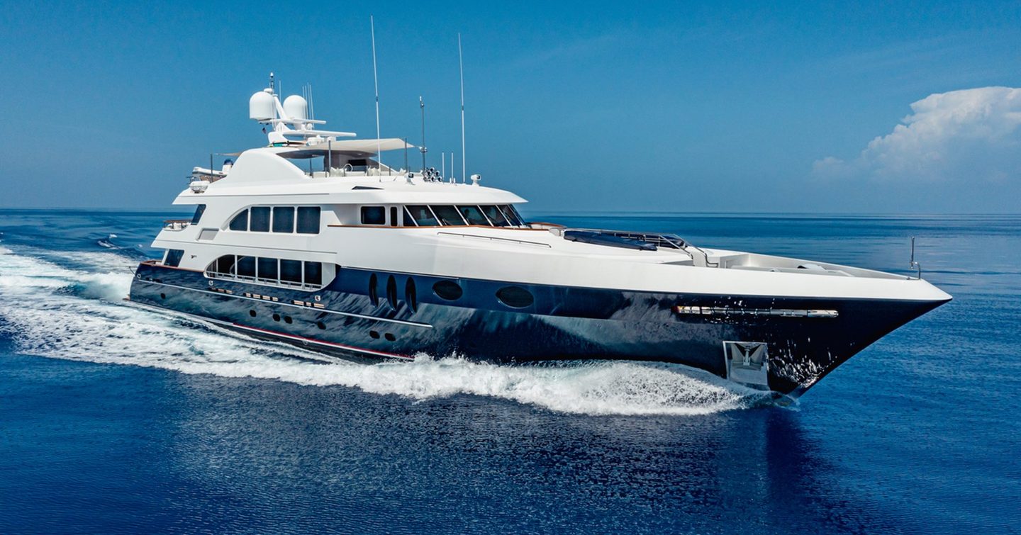 Superyacht Mirabella under way