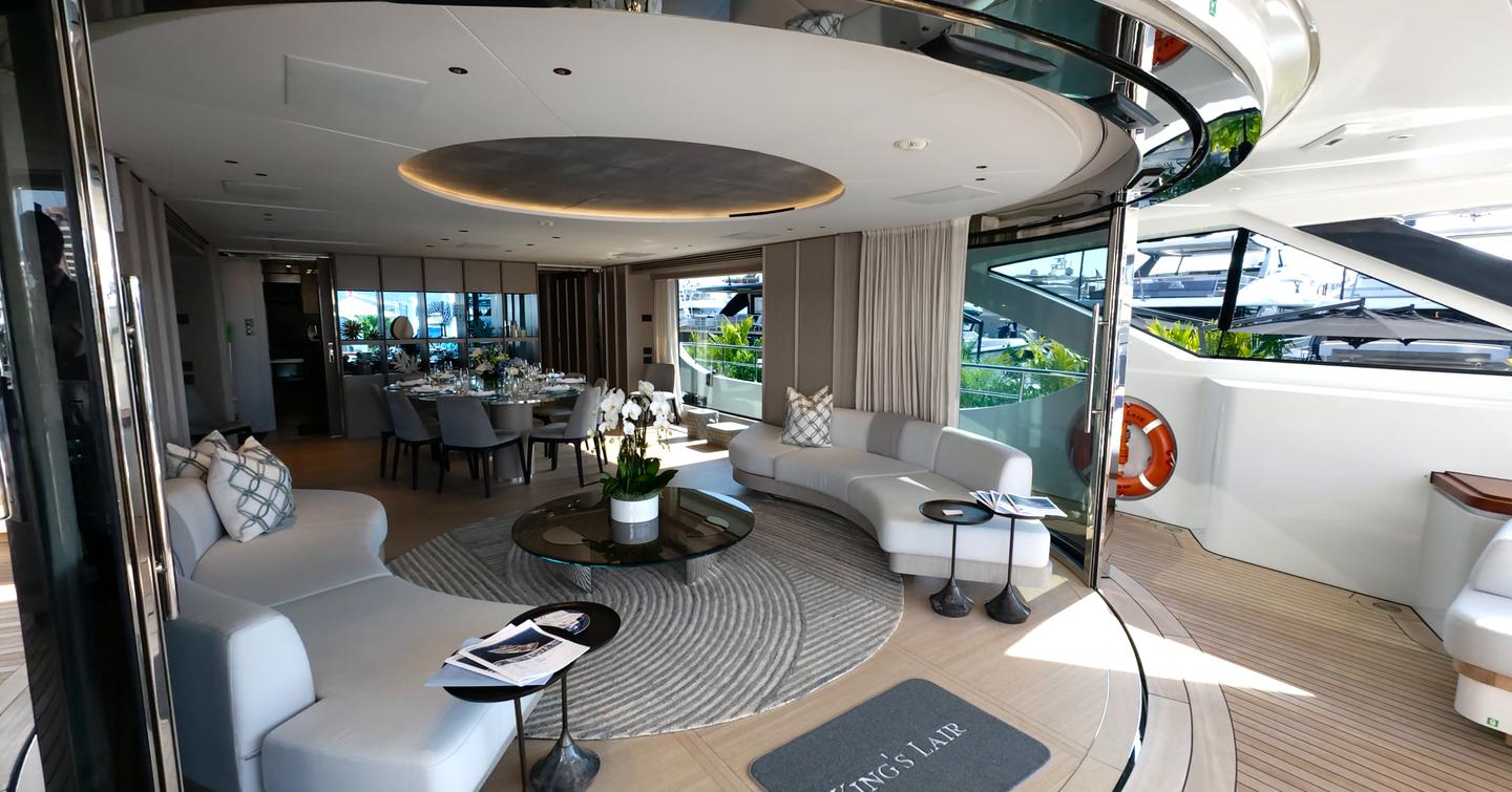 Benetti Oasis 34M main saloon with open-plan lounge, dining area and direct connection to the aft Oasis Deck.