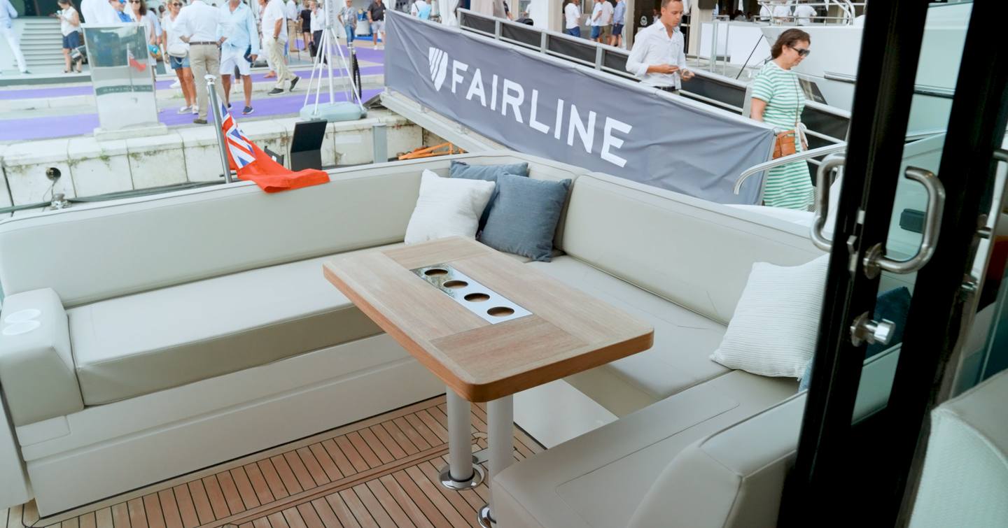 Fairline-Targa-50-GT-cockpit