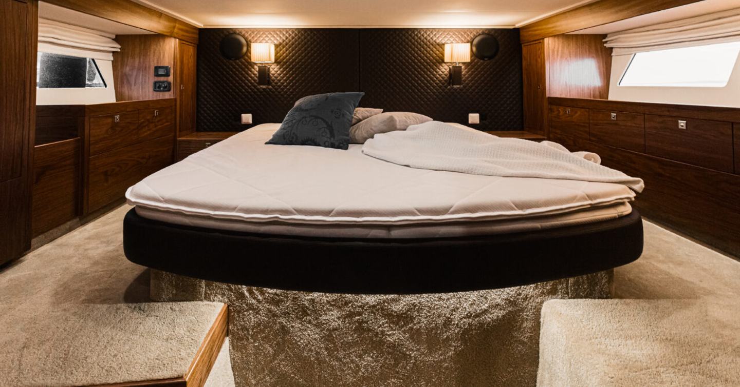 Nord Star 49+ motor yacht owner's cabin 