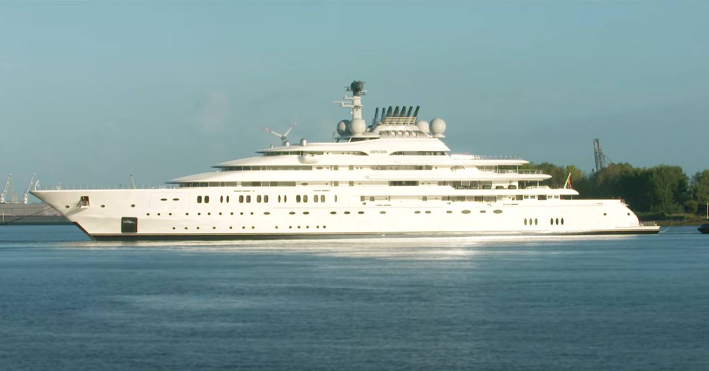 Superyacht OPERA underway, travelling from Bremen.