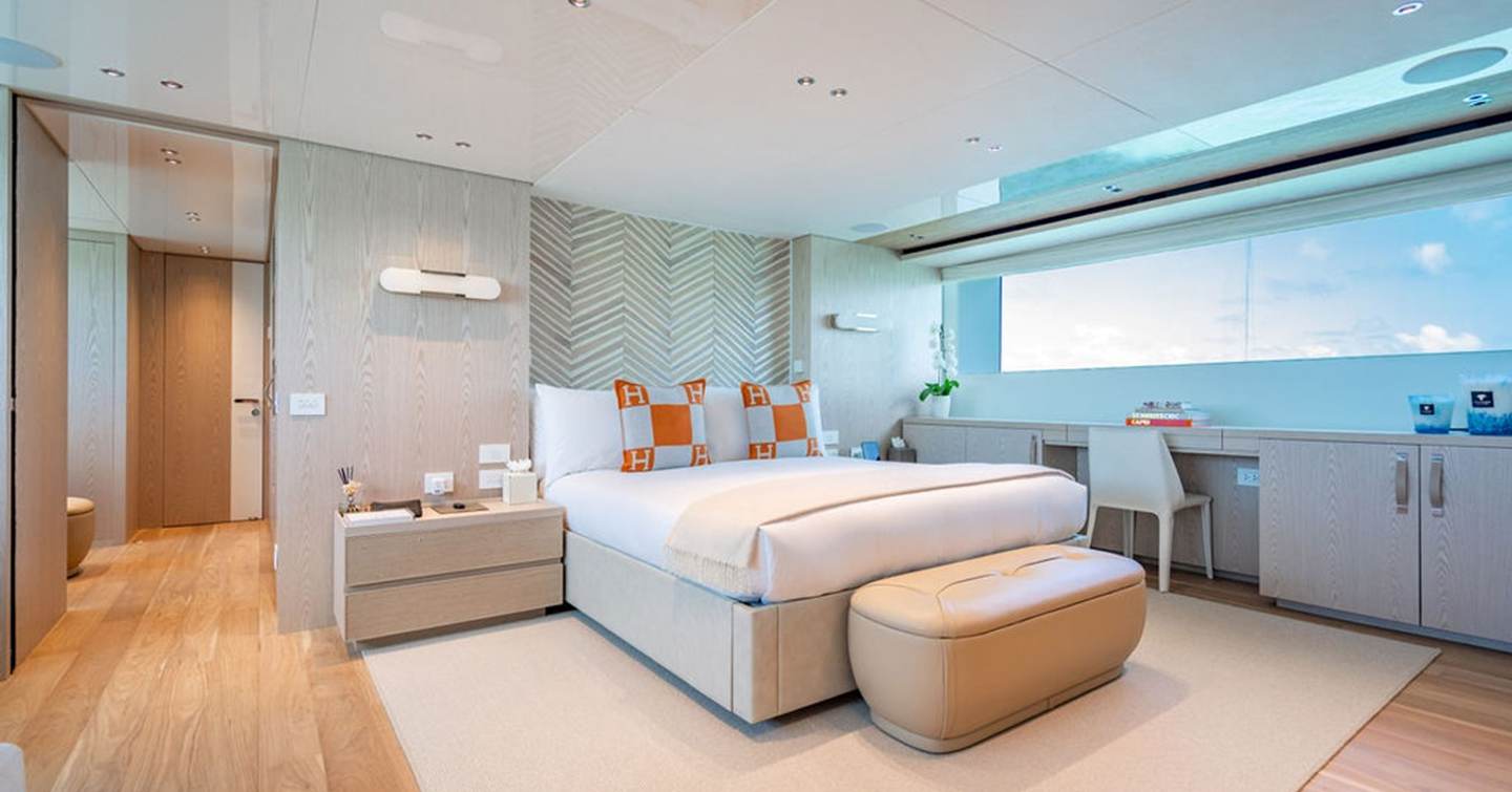  Superyacht The Wolf master cabin