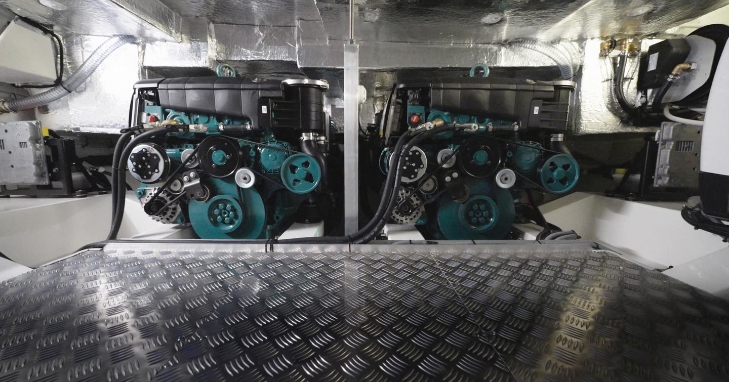 Marex-390-Review-engine-space