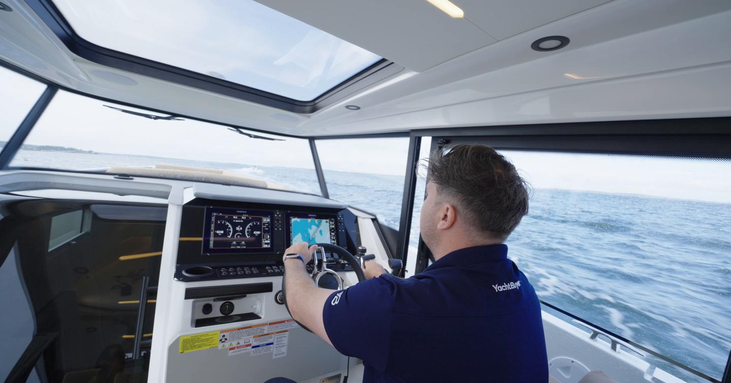 Saxdor-340-GTWA-Review-jack-driving-position