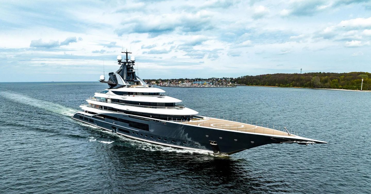 Motor yacht KISMET underway, surrounded by sea