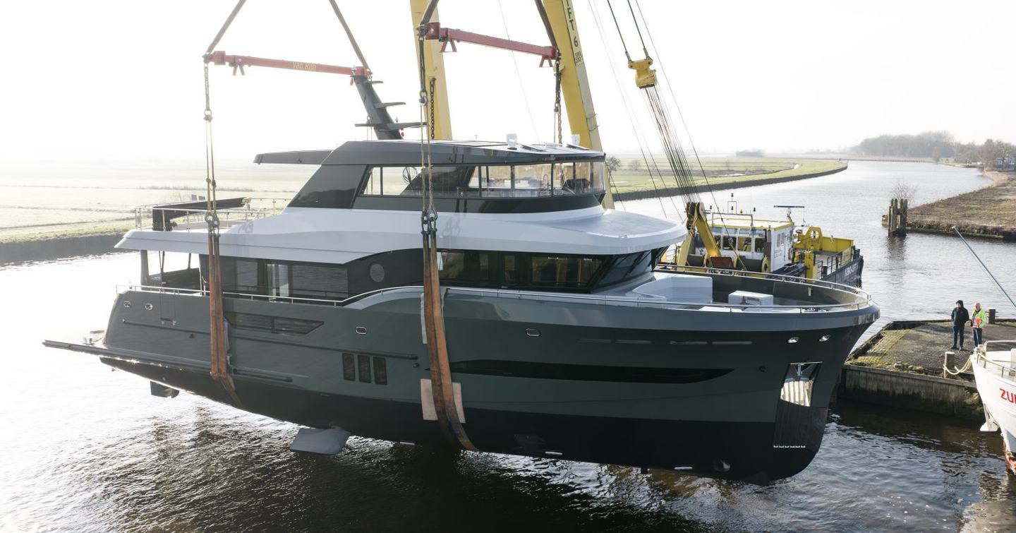 Steeler Ocean Explorer 85 motor yacht Moss being lowered into water at launch