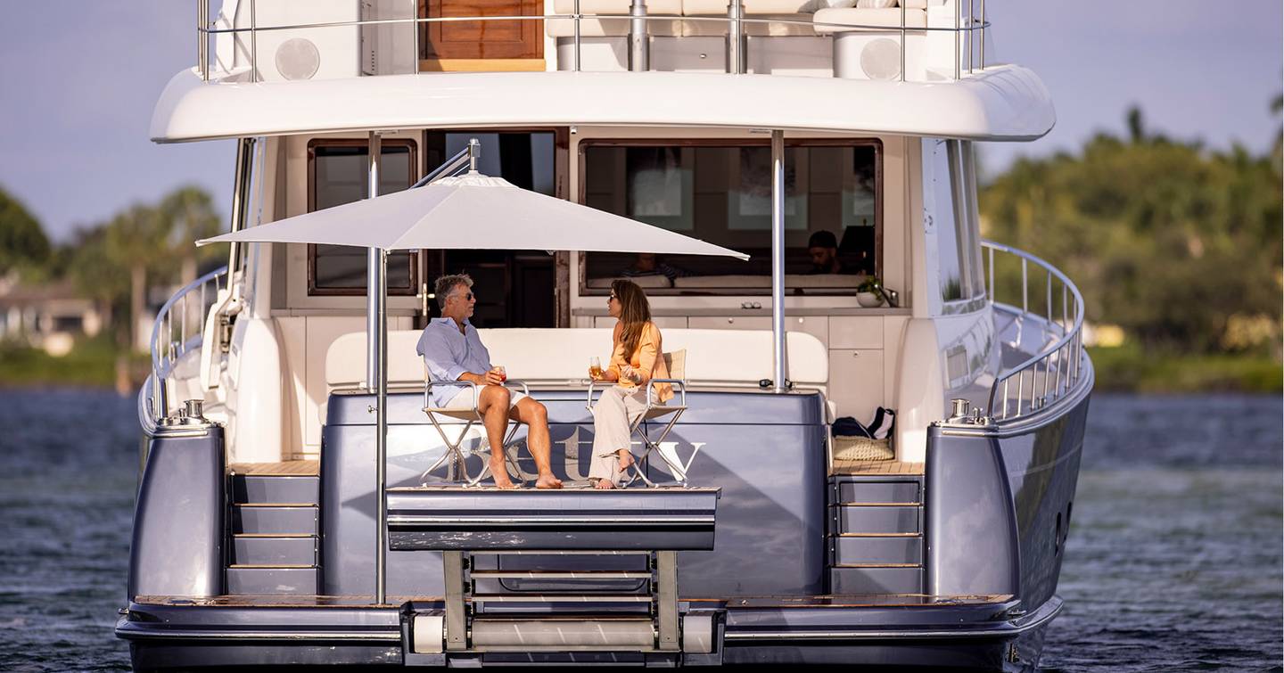 Grand-Banks-GB85-Skylounge-aft-deck