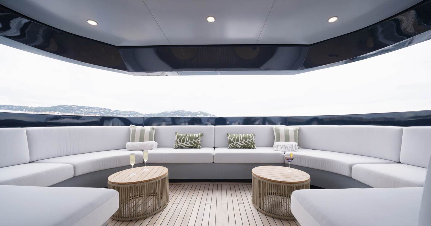 Outer-Reef-Yachts-780-Adventure-Review-forward-sundeck-seating