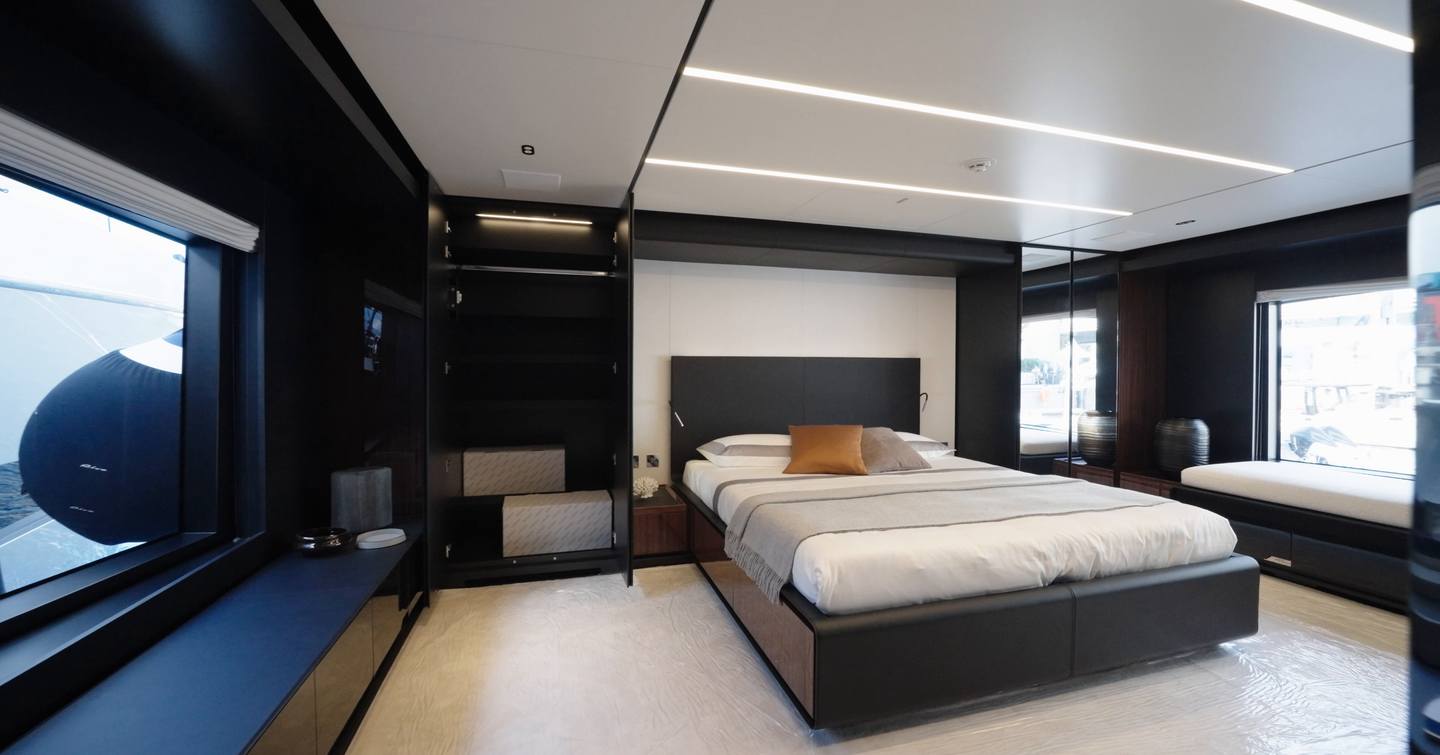 Riva-112-DolceVita-Super-Review-owner-cabin