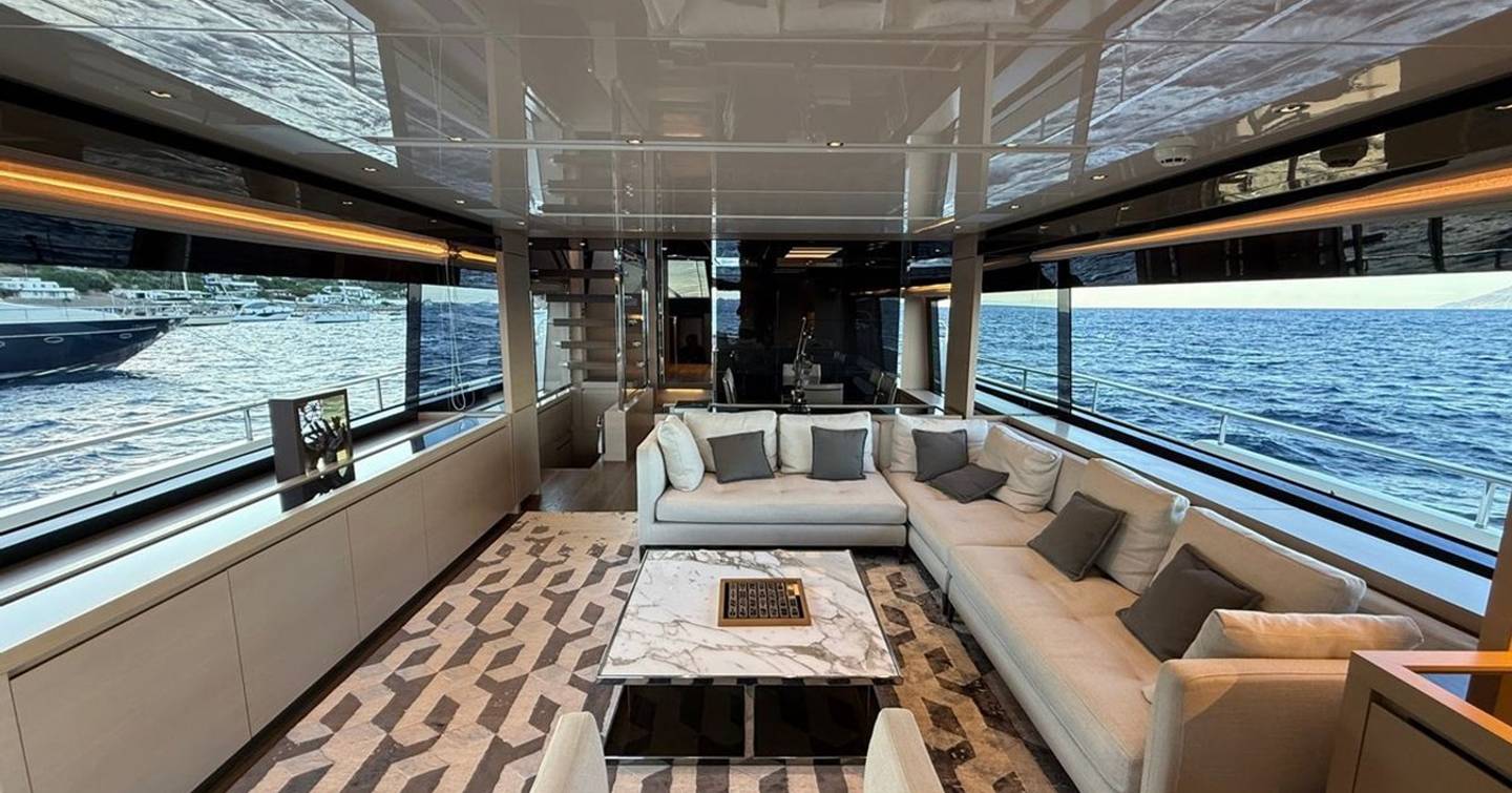 Sanlorenzo motor yacht Slam main saloon lounge 
