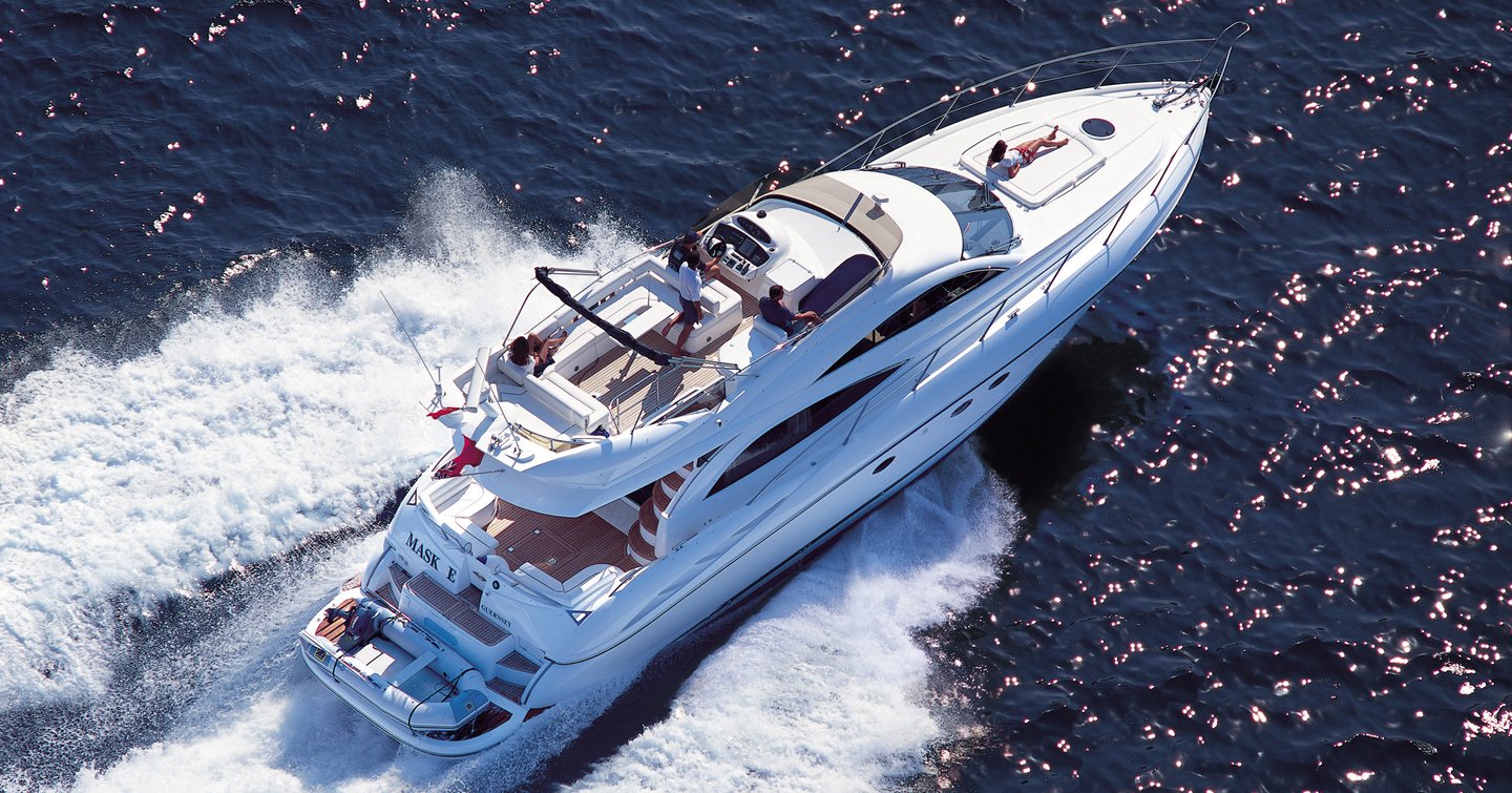 Sunseeker Manhattan 56 motor yacht under way