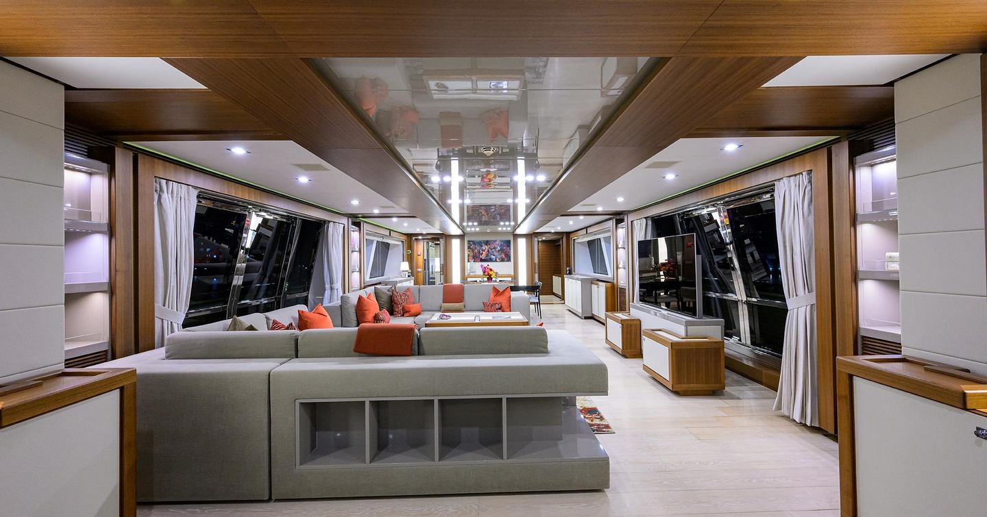 Motor yacht Argento's interior seating 