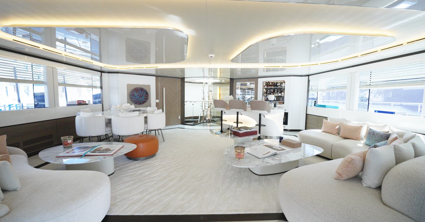 Bilgin-163-II-Review-upper-lounge