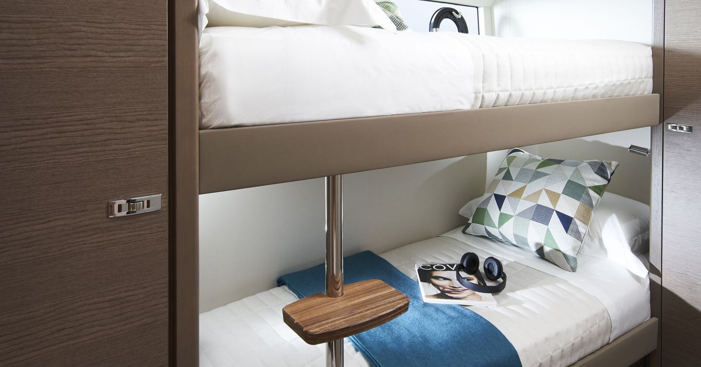 Princess V55 twin bunk guest cabin layout