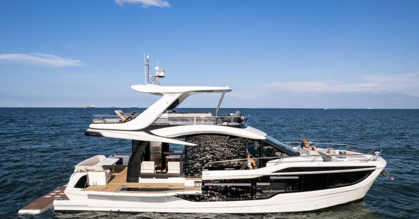 Galeon 560 Fly motor yacht at anchor 