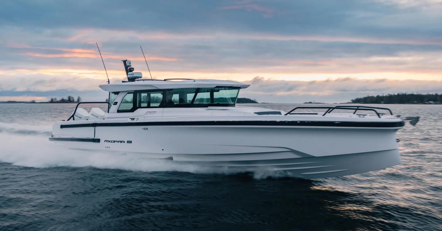 Axopar 38 XC Cross Cabin boat under way