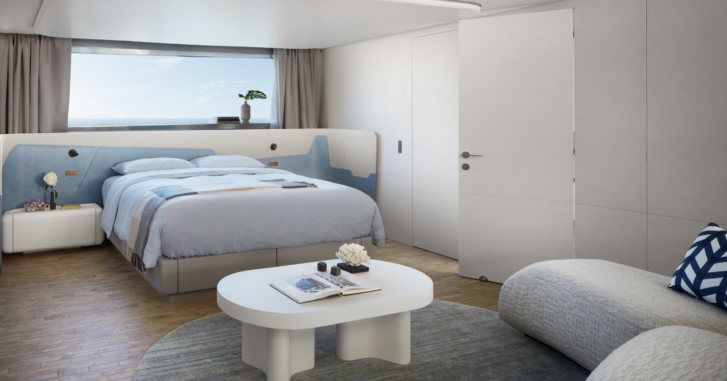 Sanlorenzo SD118/ 175 superyacht master cabin with large window 