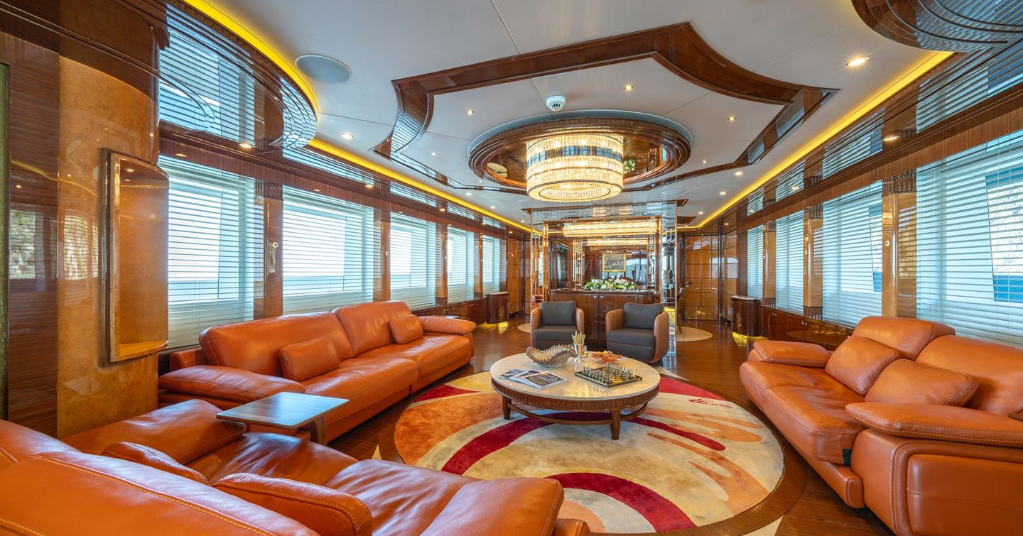 Bilgin superyacht Elada main saloon lounge 