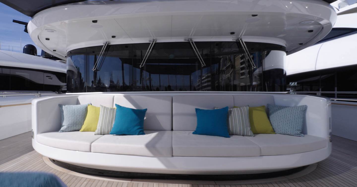 Columbus-Atlantique-43MT-Frette-Review-bridge-deck-forward-seating