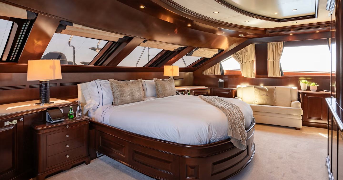 Benetti motor yacht Bunty master cabin with sofa 