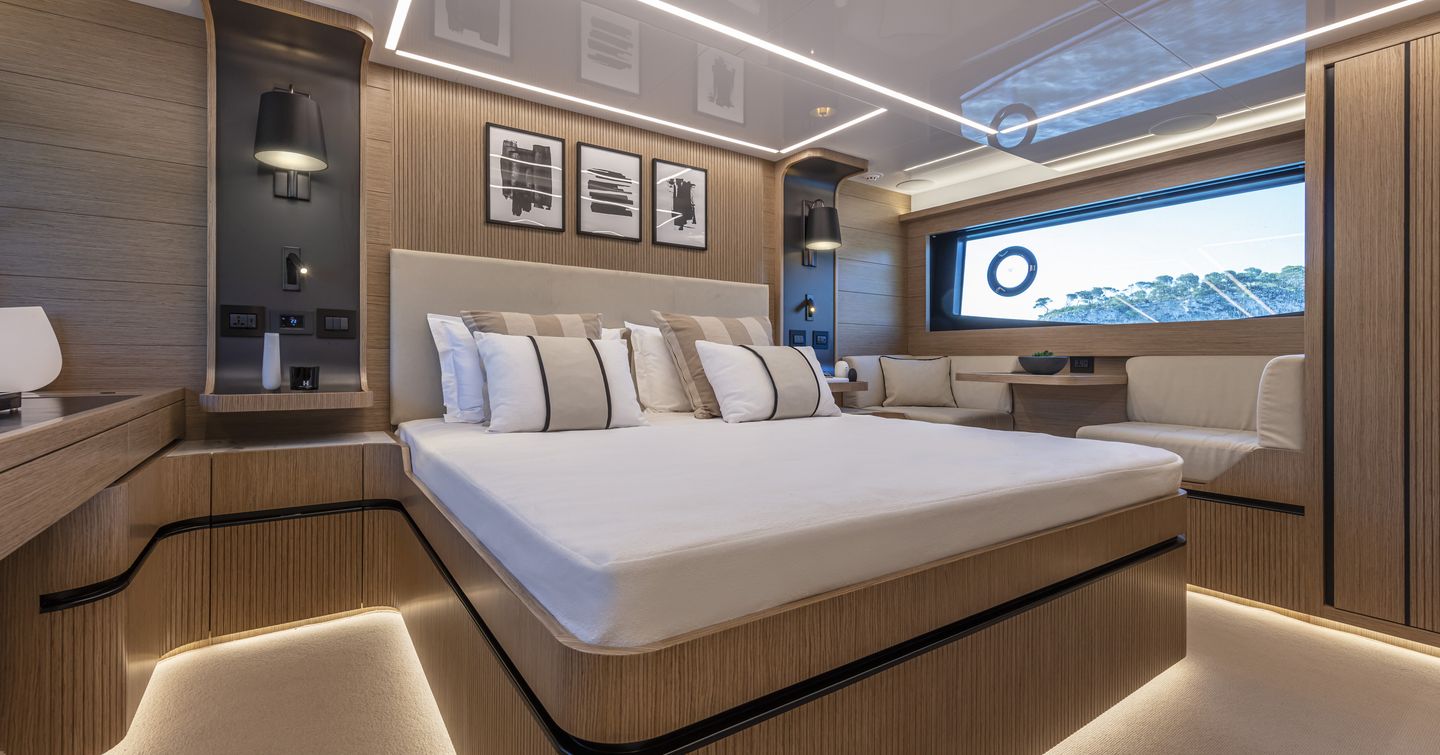 Owner’s stateroom, Pearl 62 