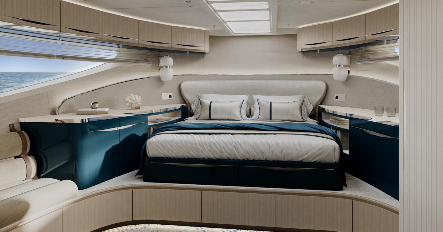 Galeon-640-Fly-VIP-cabin