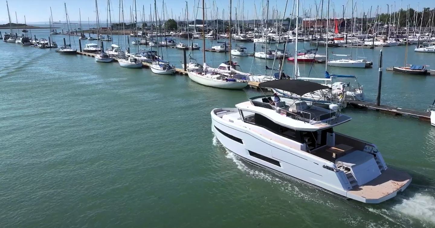 Pardo-E60-marina