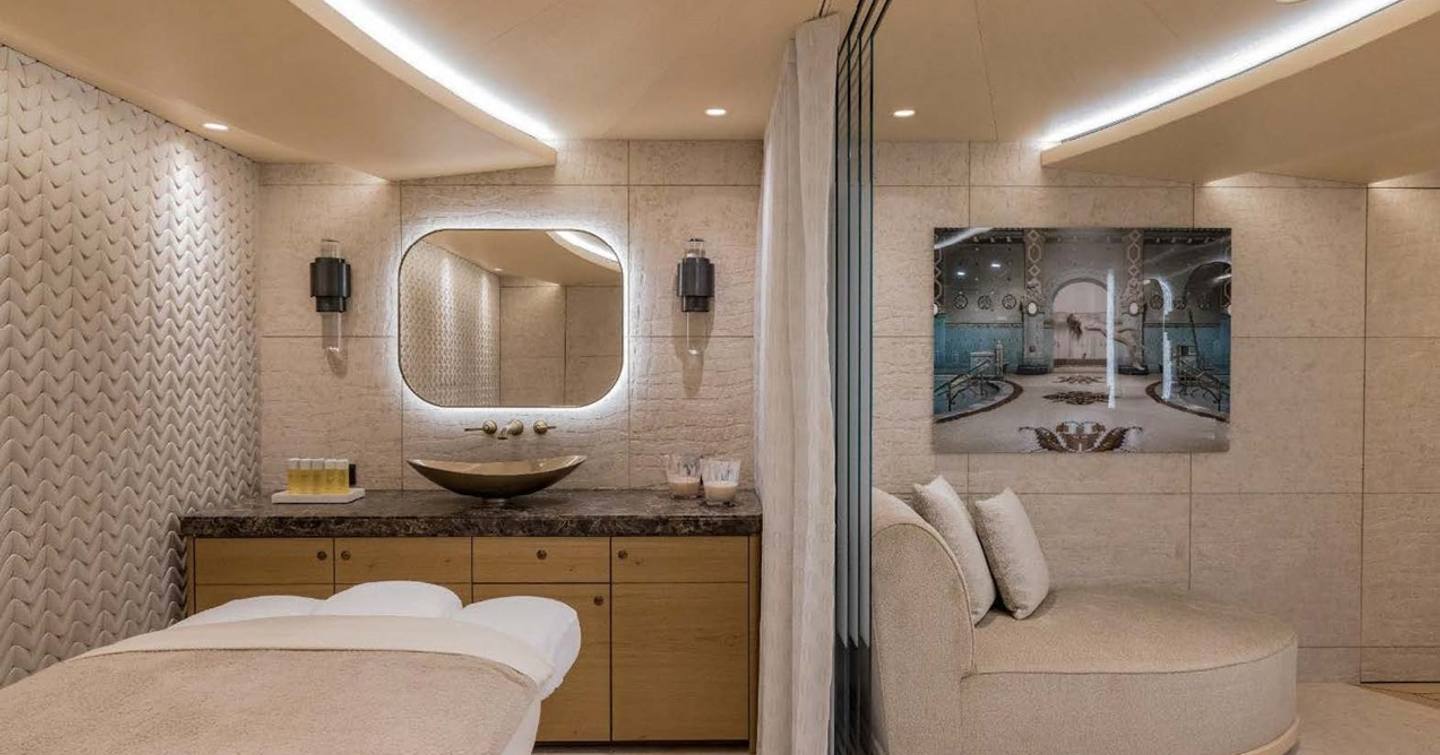 Superyacht Here Comes The Sun spa with massage table and lounge