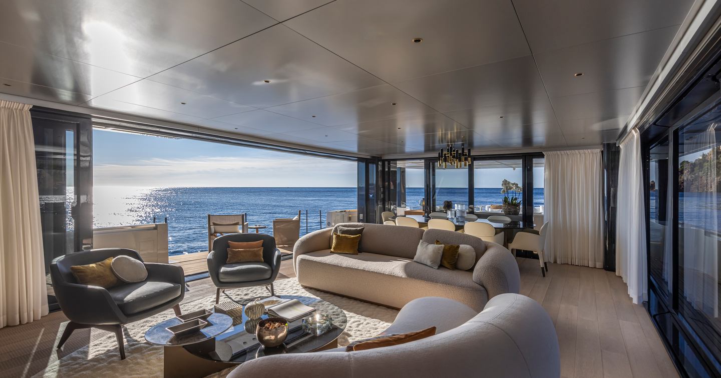 Motor yacht Arcadia A96 indoor seating area