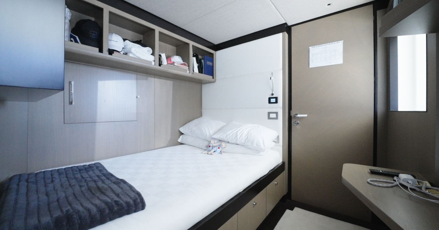 Bilgin-163-II-Review-captain-cabin