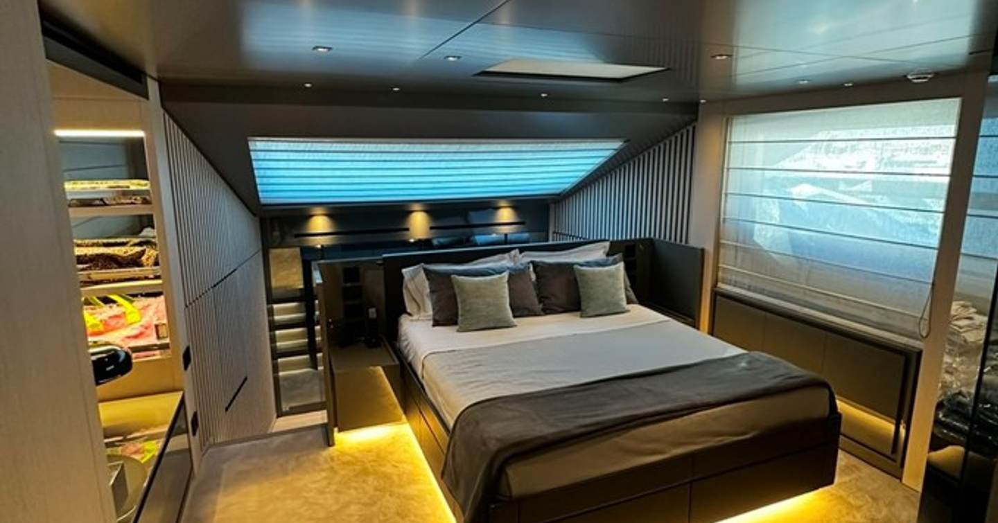 Sanlorenzo motor yacht Saam II master cabin with large window 