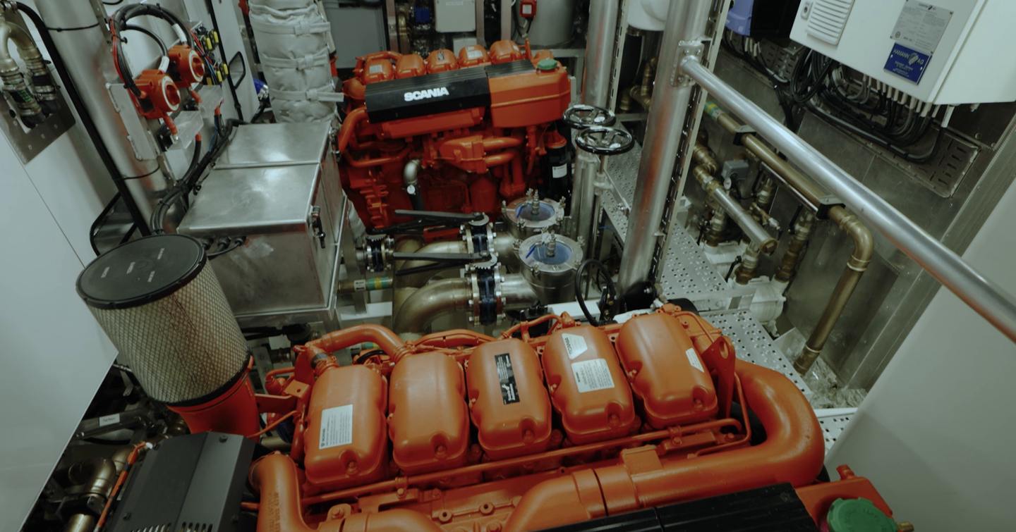 Arksen-85-Review-scania-engines