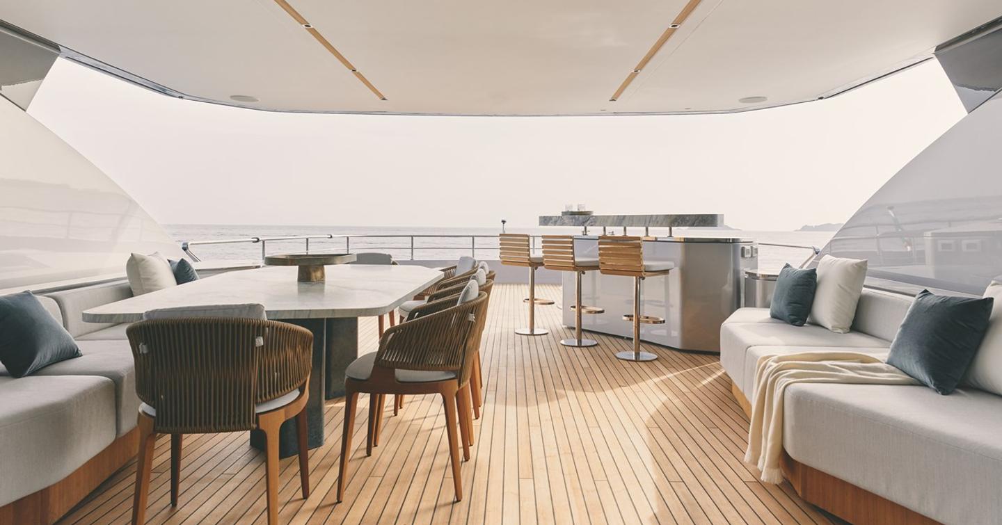 Motor yacht Palmax flybridge with alfresco dining and bar area
