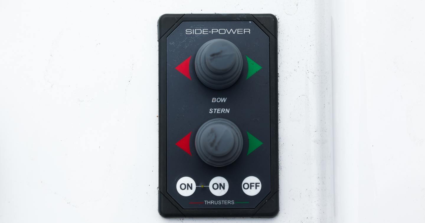 thruster controls