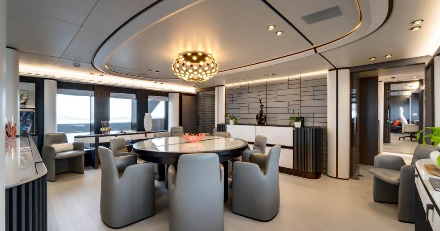 Superyacht L.A.U.L. main saloon dining area