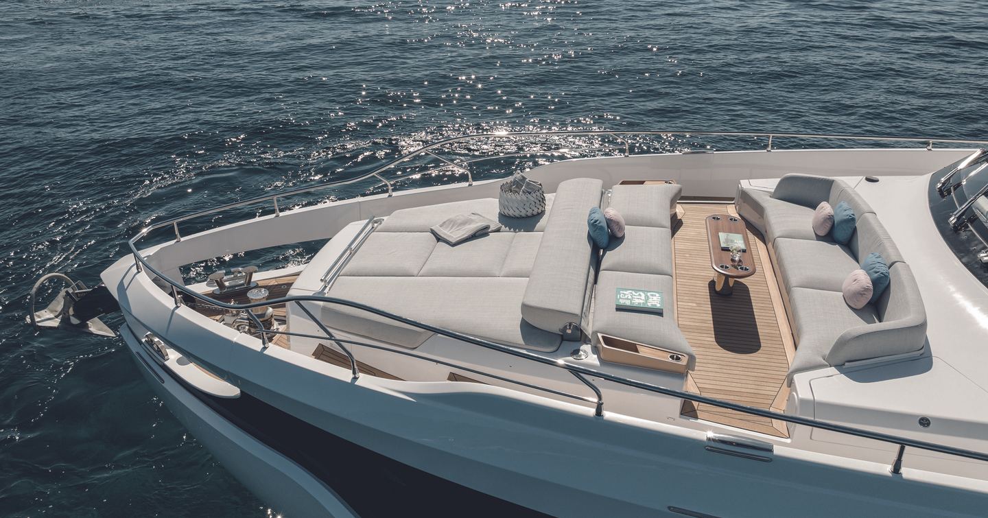 Motor Yacht Spribe's foredeck sunpads and sun loungers