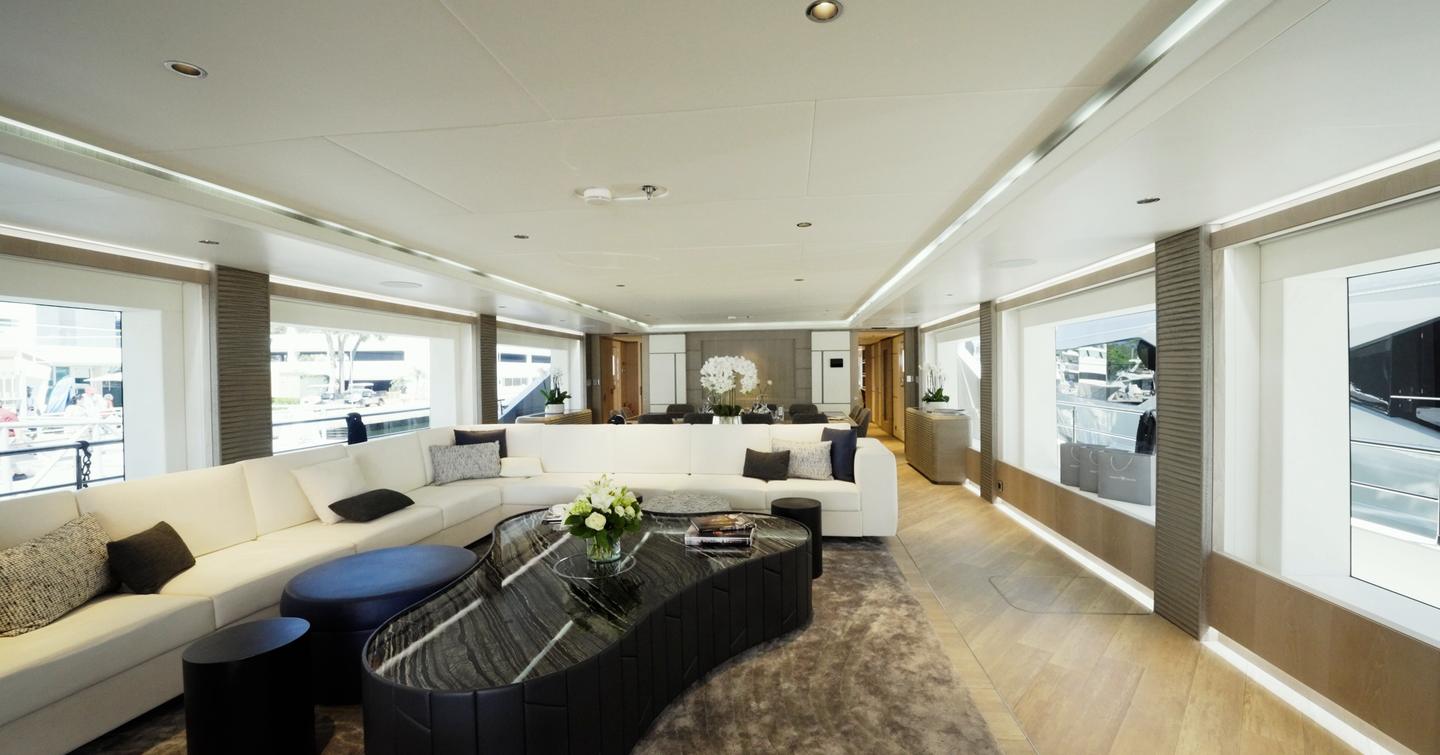 Gulf-Craft-Majesty-140-Review-main-saloon-lounge