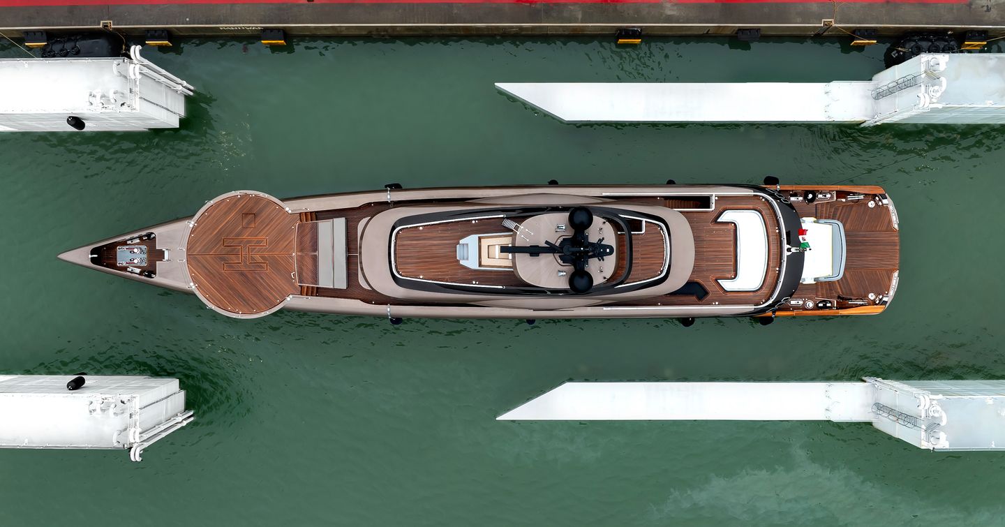 Overhead view looking down on superyacht Raja2