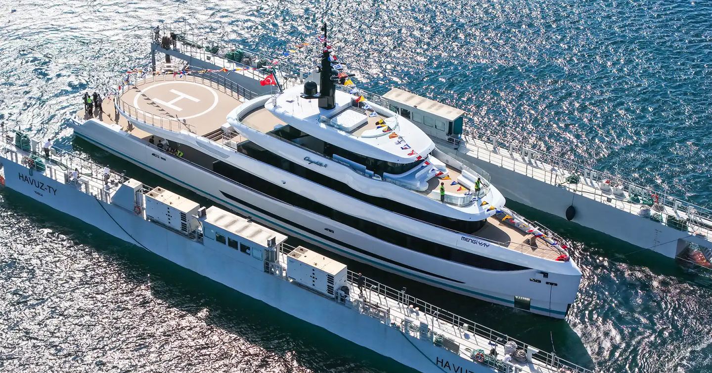 Mengi Yay superyacht Amphib II at anchor preparing for launch 