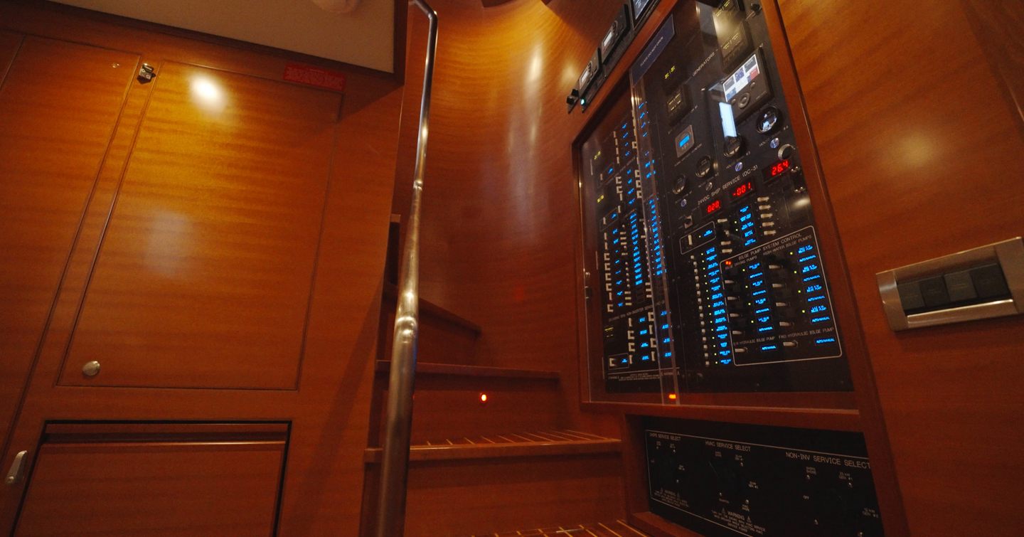 Nordhavn-68-Review-lobby-switching-panel