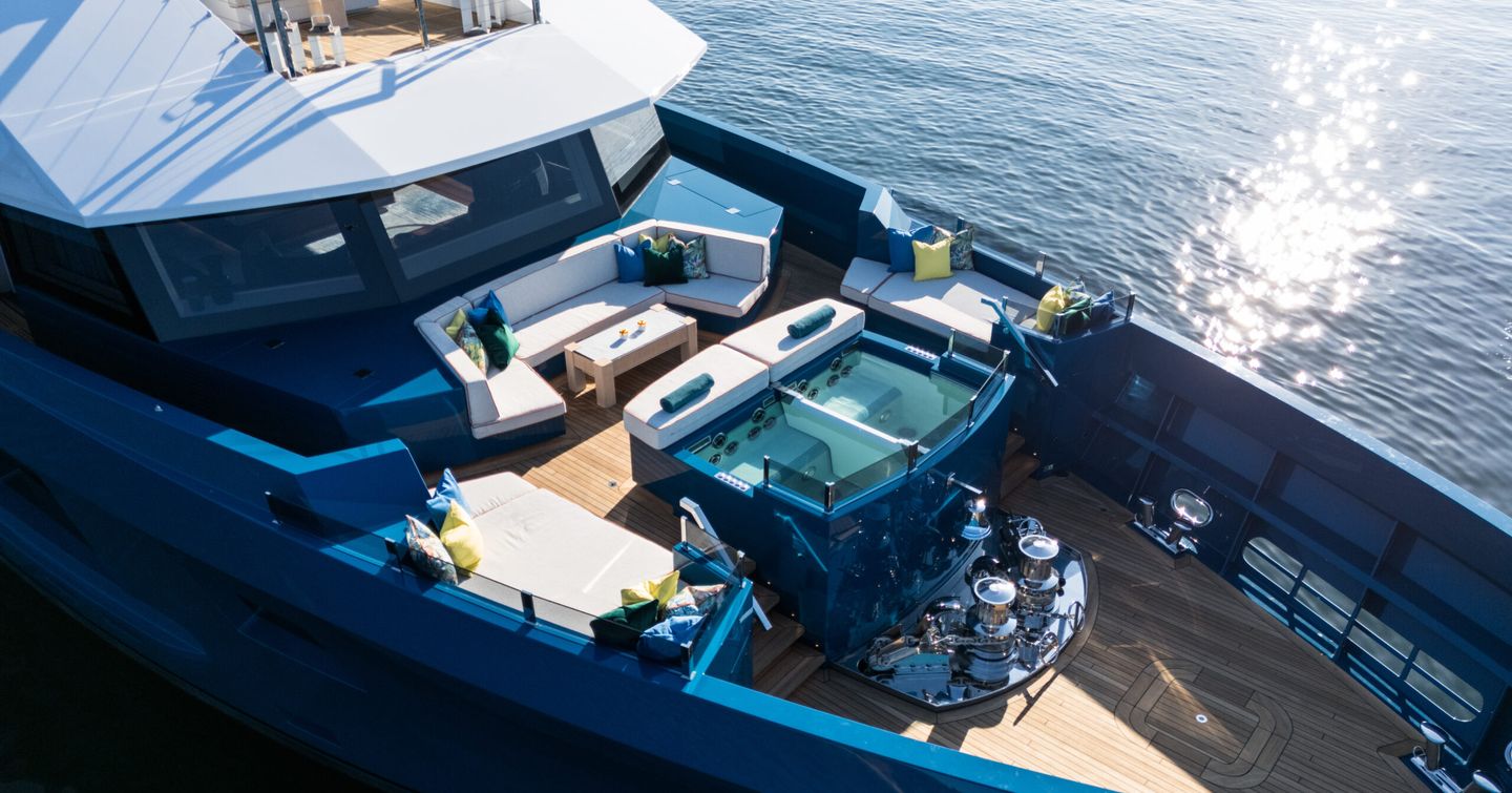 Expedition yacht King Benji bow with jacuzzi and sunpads