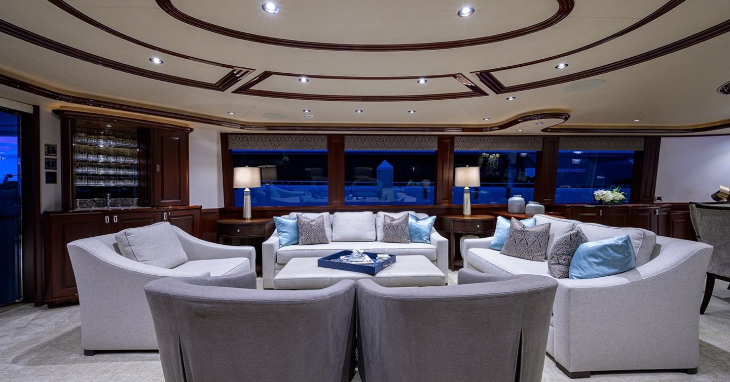 Superyacht Tireless' main saloon